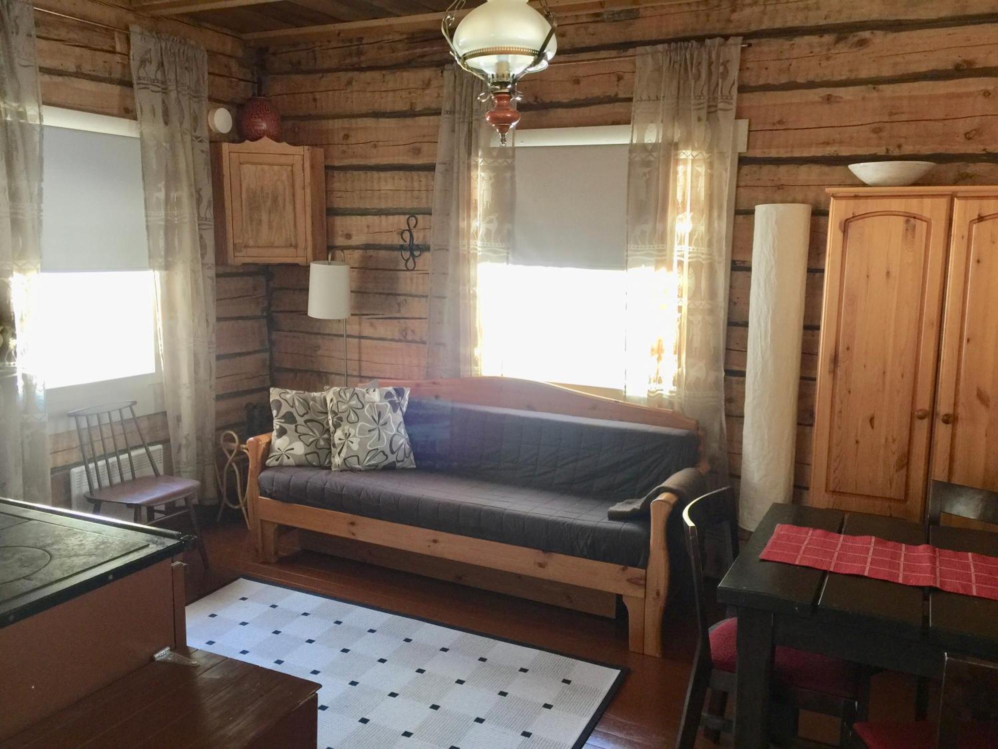 Hotell Iisakki Village *